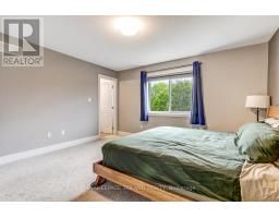 62 - 601 LIONS PARK DRIVE - 21