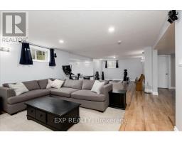 80 FOXHOLLOW DRIVE - 27