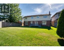 26 GRASMERE CRESCENT - 38