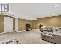 75 BRISCOE STREET W - 25