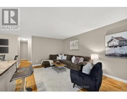75 BRISCOE STREET W - 4