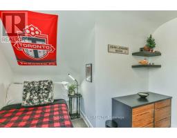 626 EMERY STREET E - 33