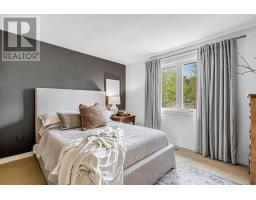 39 SUMMERDALE CRESCENT - 33