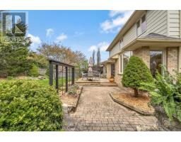 39 SUMMERDALE CRESCENT - 42