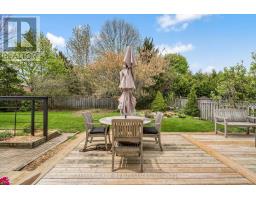 39 SUMMERDALE CRESCENT - 44