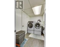 124623 SIMCOE STREET - 33