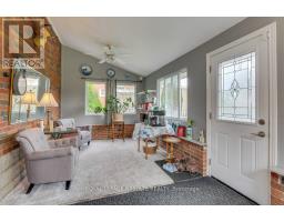 124623 SIMCOE STREET - 8