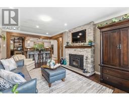 70 BRENTWOOD CRESCENT - 10