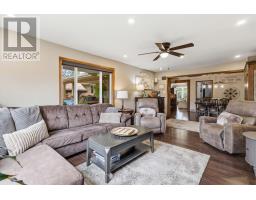 70 BRENTWOOD CRESCENT - 22