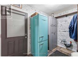 70 BRENTWOOD CRESCENT - 23