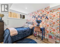 70 BRENTWOOD CRESCENT - 36
