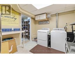 70 BRENTWOOD CRESCENT - 38