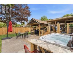 70 BRENTWOOD CRESCENT - 40