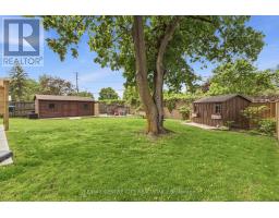 70 BRENTWOOD CRESCENT - 48