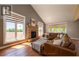 2580 DUNDAS STREET - 4