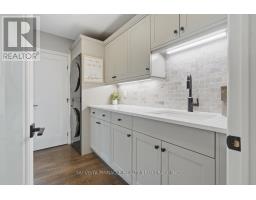 11 RUNNYMEDE CRESCENT - 13