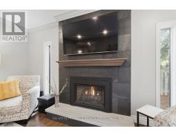 11 RUNNYMEDE CRESCENT - 16