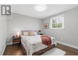 11 RUNNYMEDE CRESCENT - 21