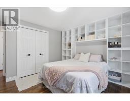 11 RUNNYMEDE CRESCENT - 24