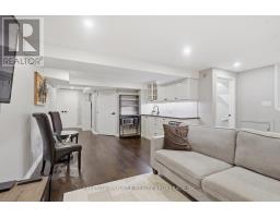 11 RUNNYMEDE CRESCENT - 29