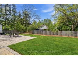 11 RUNNYMEDE CRESCENT - 41