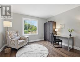 11 RUNNYMEDE CRESCENT - 5