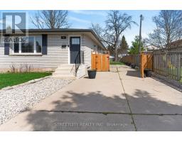 3 BRINKMAN COURT - 35