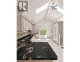 439 COOMBS AVENUE - 13