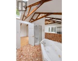 439 COOMBS AVENUE - 16