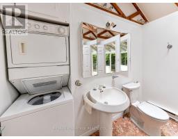 439 COOMBS AVENUE - 21