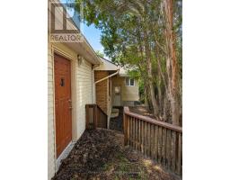 439 COOMBS AVENUE - 24