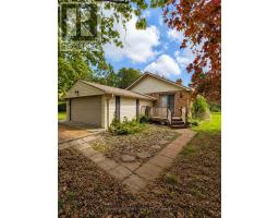 439 COOMBS AVENUE - 3