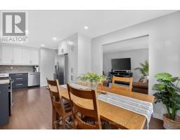 31 BEECHBANK CRESCENT - 13
