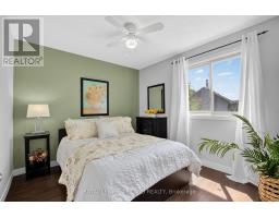 31 BEECHBANK CRESCENT - 17