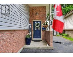 31 BEECHBANK CRESCENT - 2