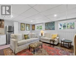 31 BEECHBANK CRESCENT - 27