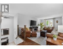 31 BEECHBANK CRESCENT - 5