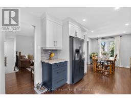 31 BEECHBANK CRESCENT - 8