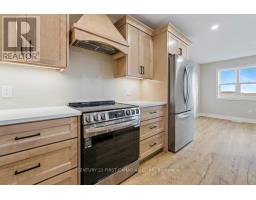 95 VICTORIA AVENUE E - 12