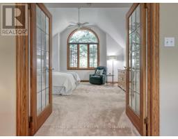 10404 PINETREE DRIVE - 14