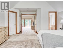 10404 PINETREE DRIVE - 16