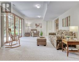 10404 PINETREE DRIVE - 33