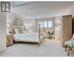 10404 PINETREE DRIVE - 35