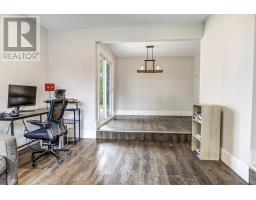 20 RENNY CRESCENT - 5