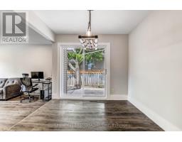 20 RENNY CRESCENT - 8