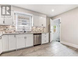 20 RENNY CRESCENT - 9
