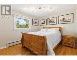 19 LINKSGATE ROAD - 24