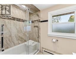 19 LINKSGATE ROAD - 28