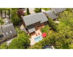 19 LINKSGATE ROAD - 46
