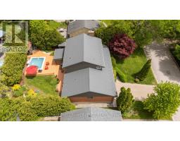 19 LINKSGATE ROAD - 47